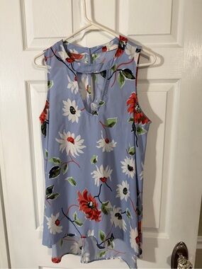 Sleeveless Floral Keyhole Top in Light Blue, wispy-